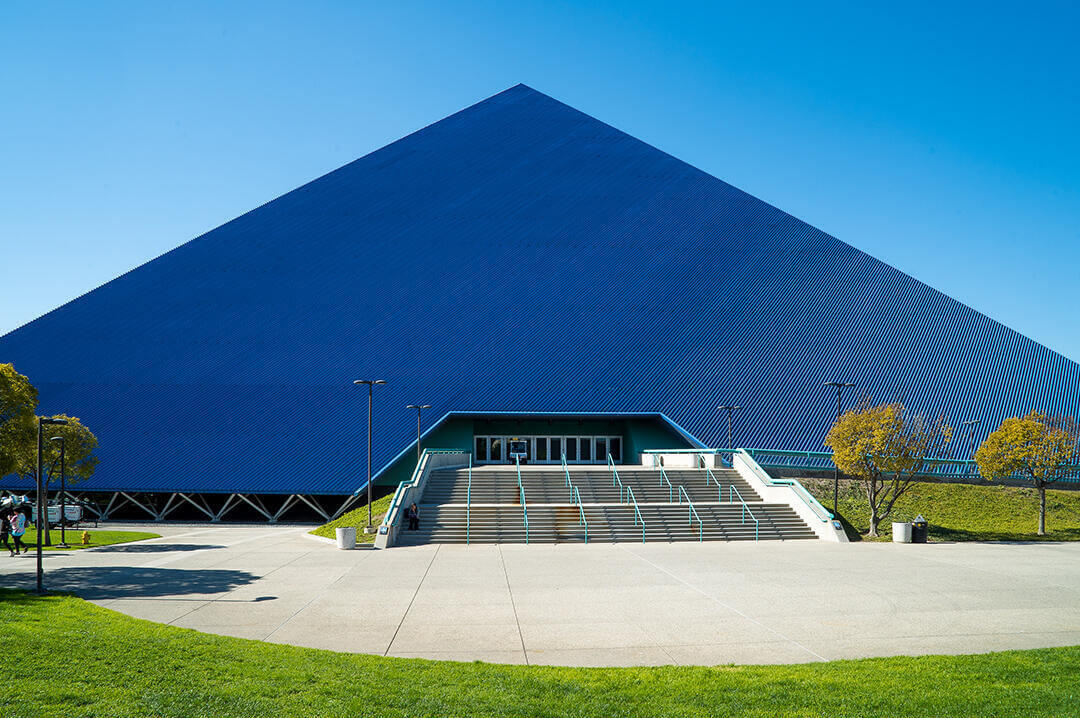 Pyramide auf dem Campus der CSULB in Kalifornien